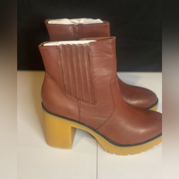 Sun and Stone Lennip Women’s Brown Leather Ankle Boots with Chunky Heel size 11 - Picture 2 of 6